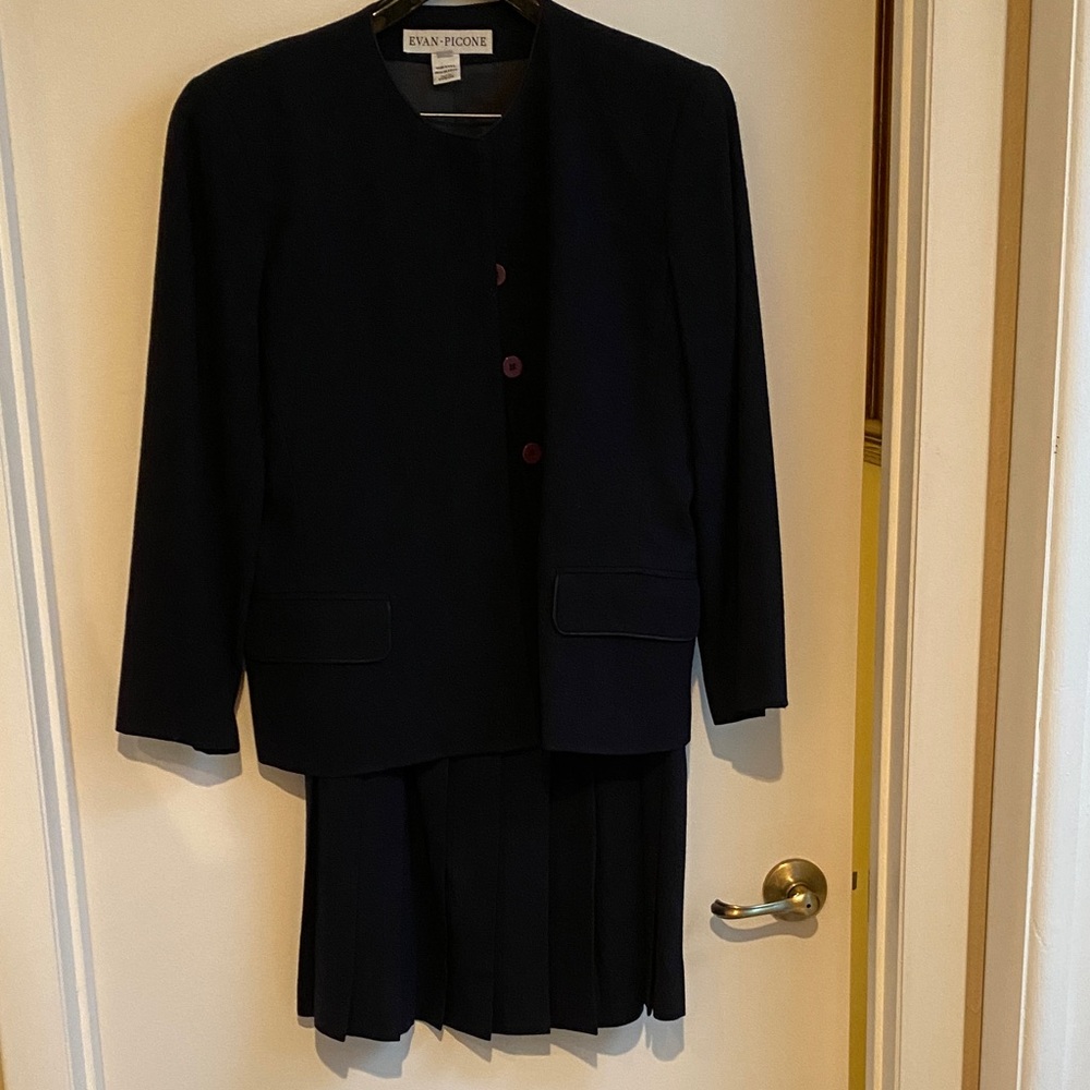 Evan Picone Navy Skirt Set